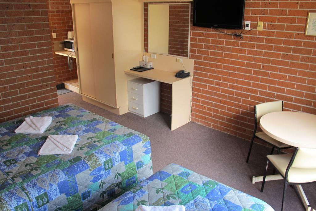 Greenslopes Motor Inn Brisbane Room photo